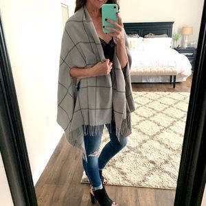 Madewell Women’s Gray Plaid Scarf Wrap Wool